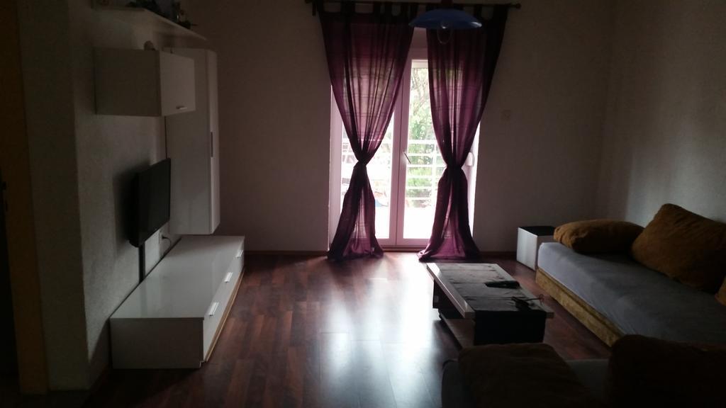 Apartments Lola Biograd Na Moru Exterior foto