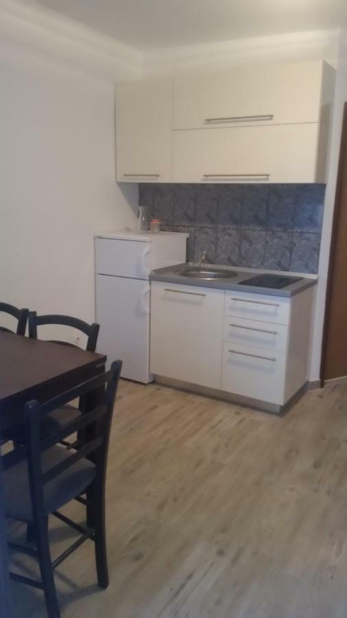 Apartments Lola Biograd Na Moru Exterior foto